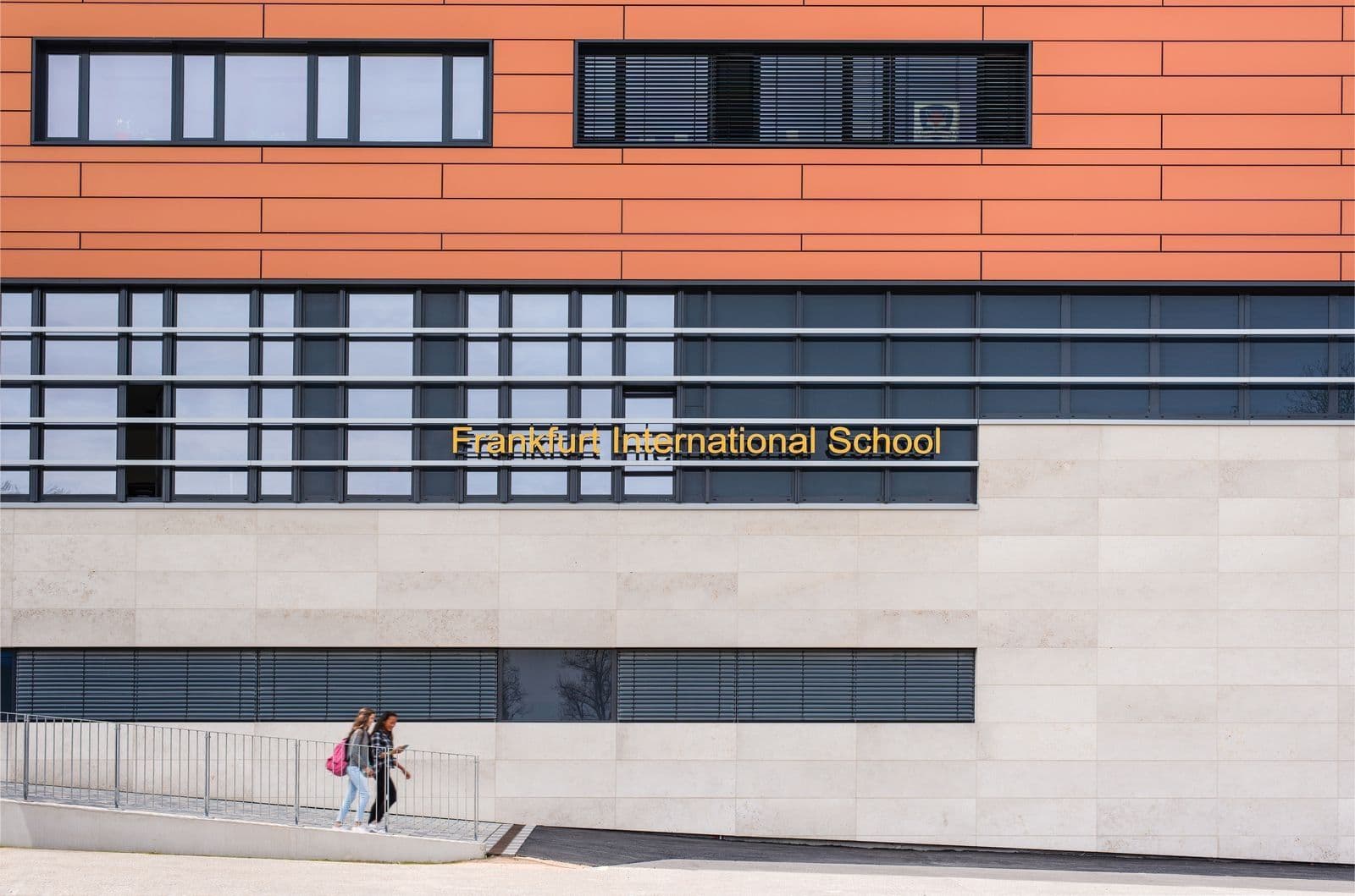 Frankfurt International School (FIS)